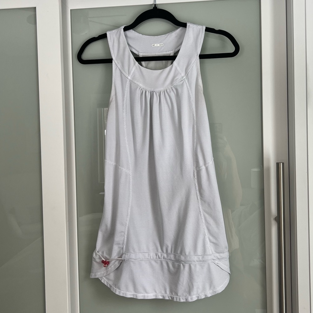 Lululemon Athletica White Textured Sleeveless Tank